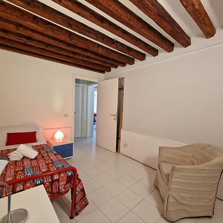 Veneziacentopercento Rooms Bagian luar foto